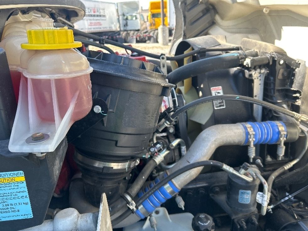 Medium Duty Box Truck-Light and Medium Duty Trucks-Freightliner-2019-M2-Fontana-CA-108,123\n\t\tmiles-$ 60,250 - Image 22