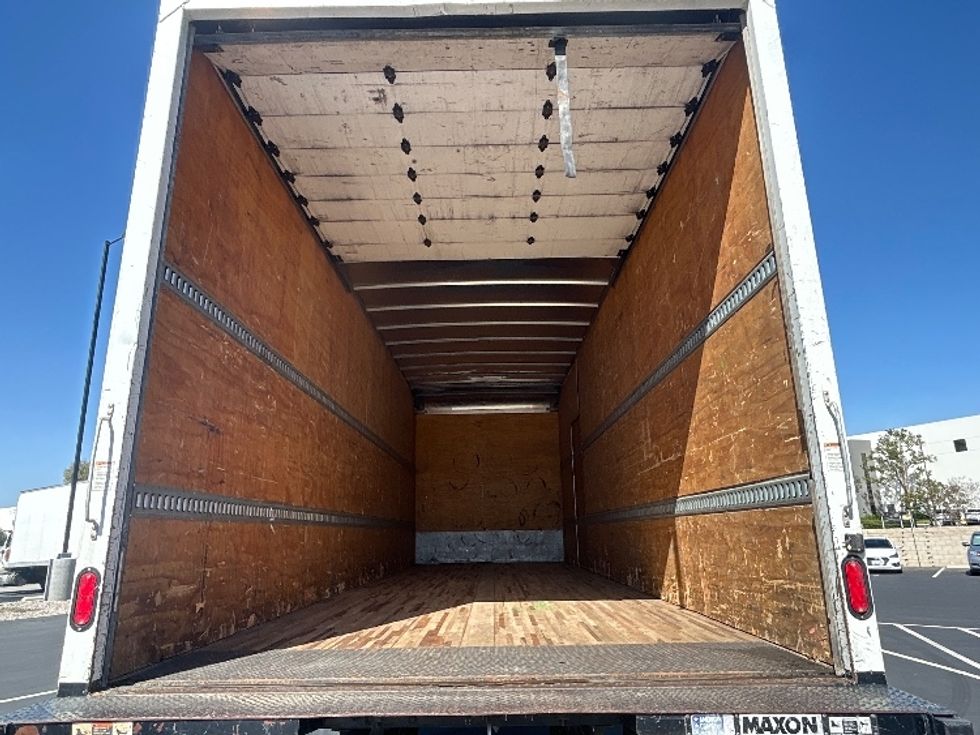 Medium Duty Box Truck-Light and Medium Duty Trucks-Freightliner-2019-M2-Fontana-CA-108,123\n\t\tmiles-$ 60,250 - Image 7