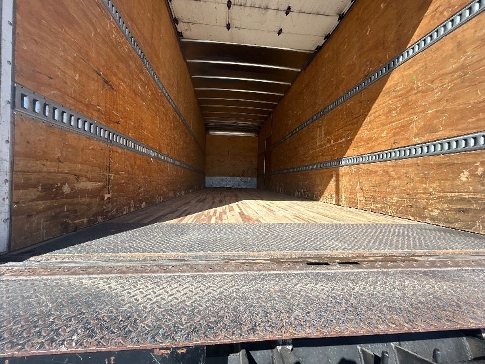 Medium Duty Box Truck-Light and Medium Duty Trucks-Freightliner-2019-M2-Fontana-CA-108,123\n\t\tmiles-$ 60,250 - Image 9