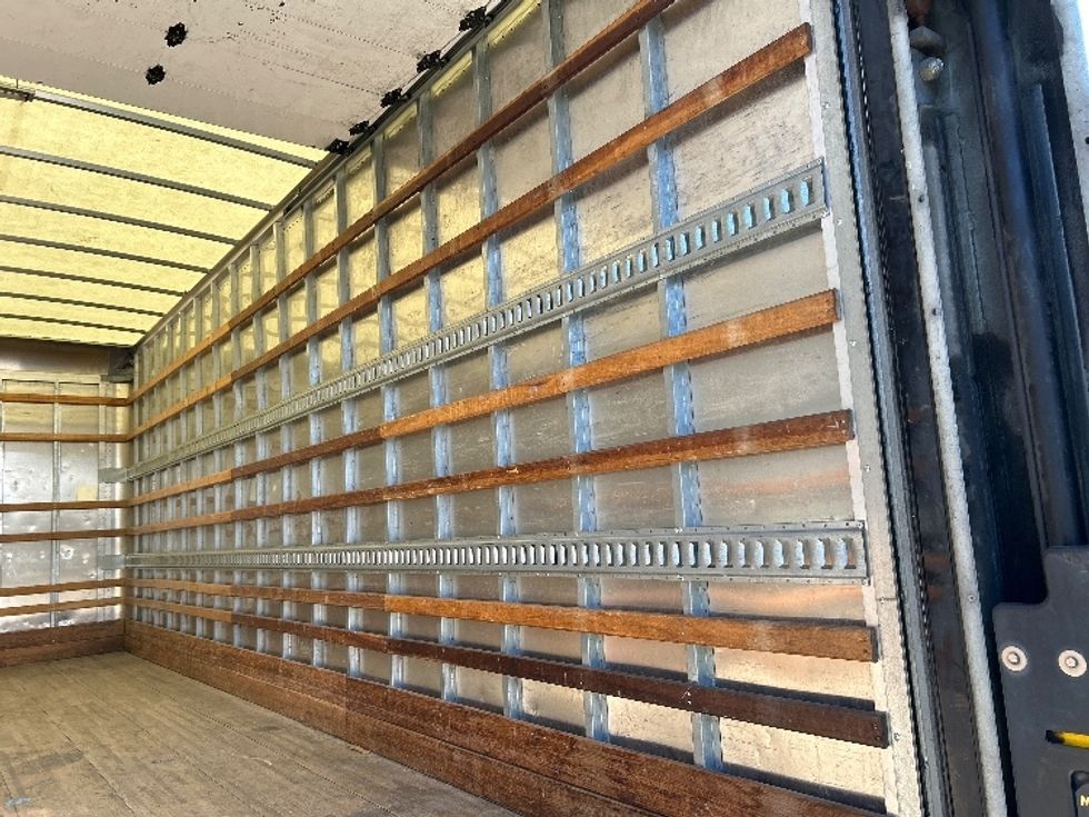 Medium Duty Box Truck-Light and Medium Duty Trucks-Freightliner-2019-M2-Fontana-CA-110,080\n\t\tmiles-$ 59,750 - Image 12