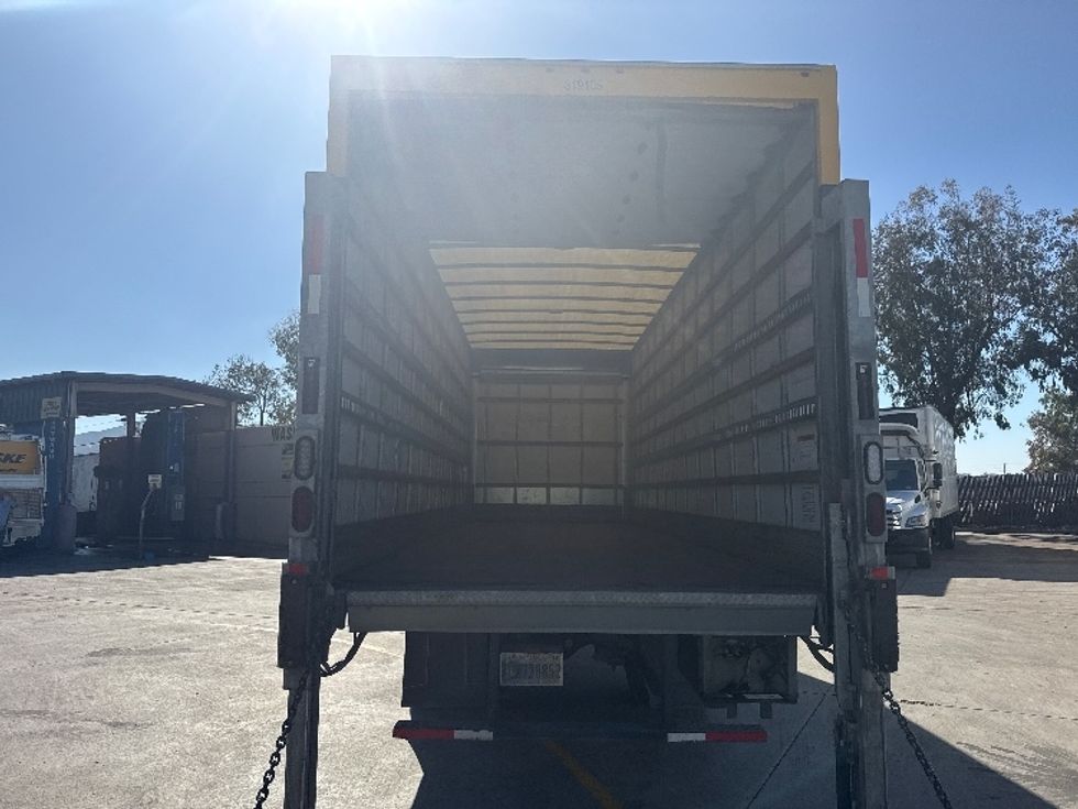 Medium Duty Box Truck-Light and Medium Duty Trucks-Freightliner-2019-M2-Fontana-CA-125,989\n\t\tmiles-$ 54,750 - Image 8