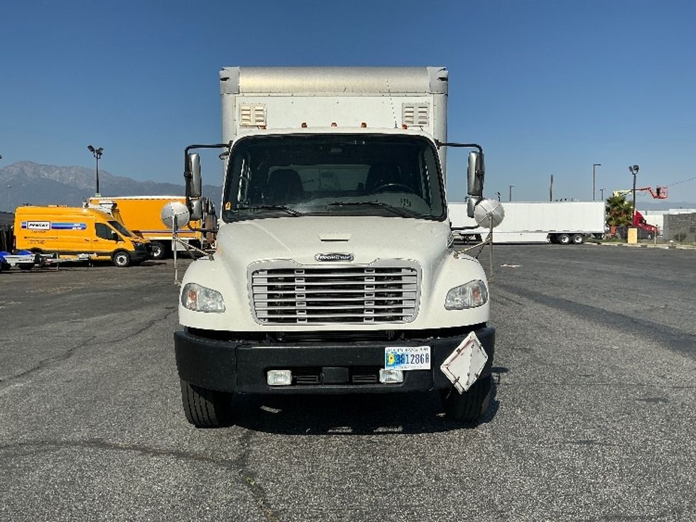 Medium Duty Box Truck-Light and Medium Duty Trucks-Freightliner-2019-M2-Fontana-CA-139,406\n\t\tmiles-$ 50,250 - Image 2