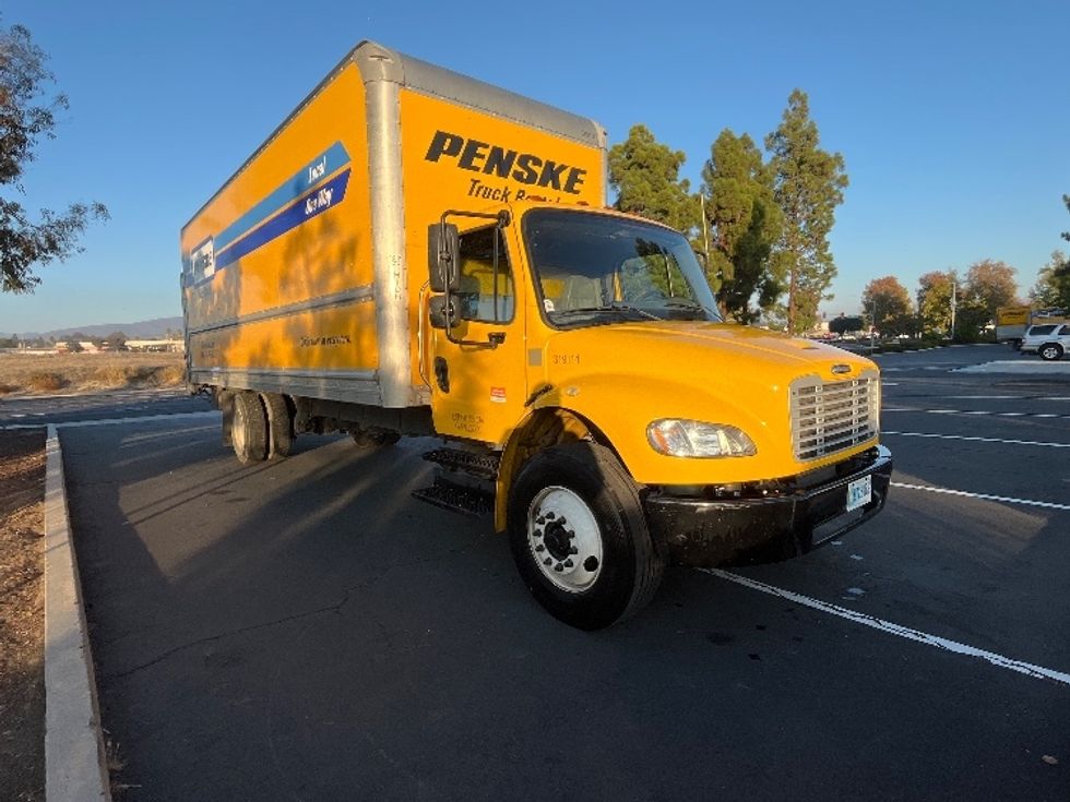 Medium Duty Box Truck-Light and Medium Duty Trucks-Freightliner-2019-M2-Fontana-CA-146,023\n\t\tmiles-$ 52,500 - Image 3