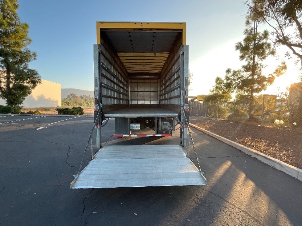 Medium Duty Box Truck-Light and Medium Duty Trucks-Freightliner-2019-M2-Fontana-CA-146,023\n\t\tmiles-$ 52,500 - Image 9