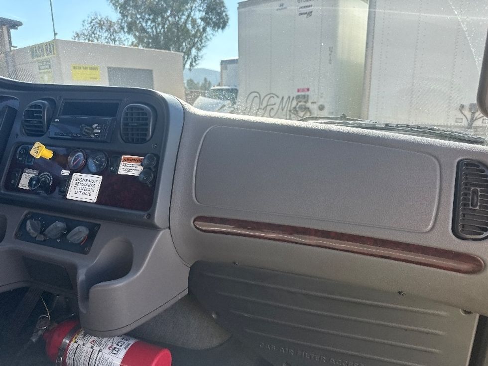 Medium Duty Box Truck-Light and Medium Duty Trucks-Freightliner-2019-M2-Fontana-CA-161,100\n\t\tmiles-$ 50,250 - Image 21