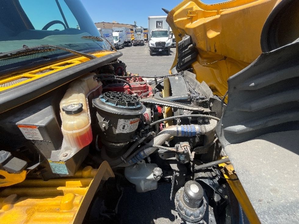 Medium Duty Box Truck-Light and Medium Duty Trucks-Freightliner-2019-M2-Fontana-CA-190,100\n\t\tmiles-$ 46,500 - Image 23