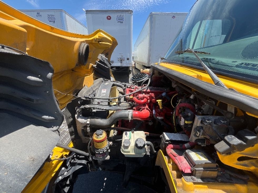 Medium Duty Box Truck-Light and Medium Duty Trucks-Freightliner-2019-M2-Fontana-CA-190,100\n\t\tmiles-$ 46,500 - Image 24