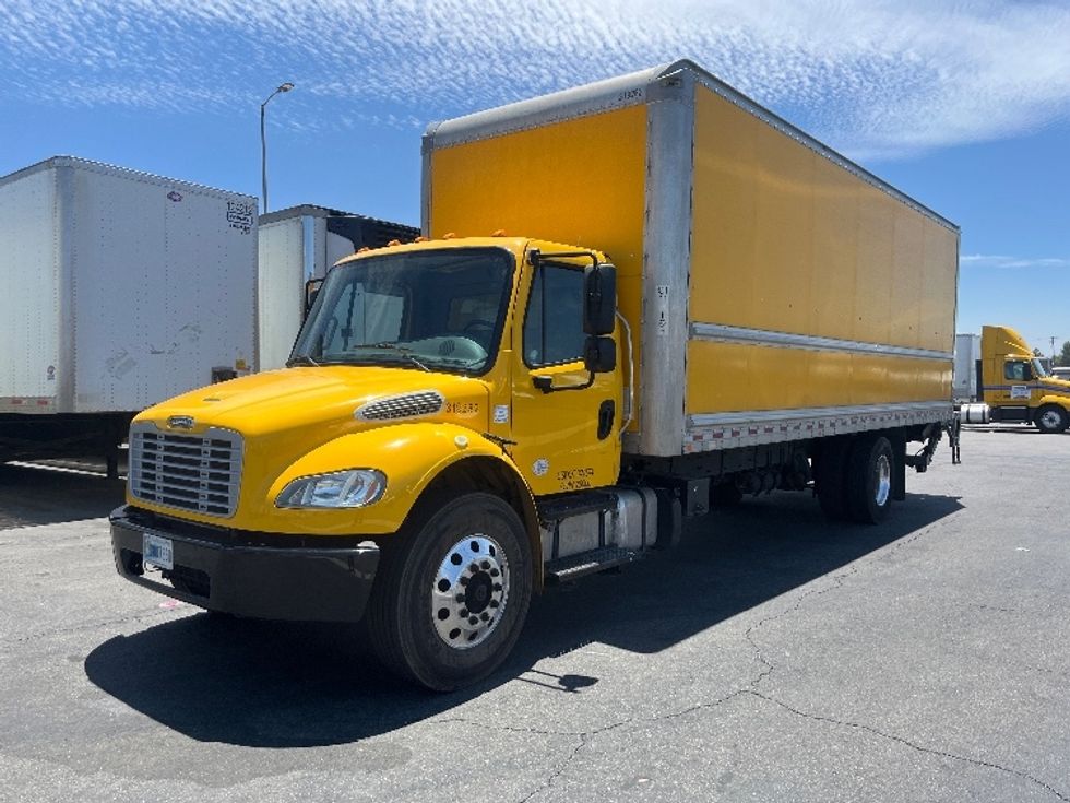 Medium Duty Box Truck-Light and Medium Duty Trucks-Freightliner-2019-M2-Fontana-CA-190,100\n\t\tmiles-$ 46,500 - Image 3