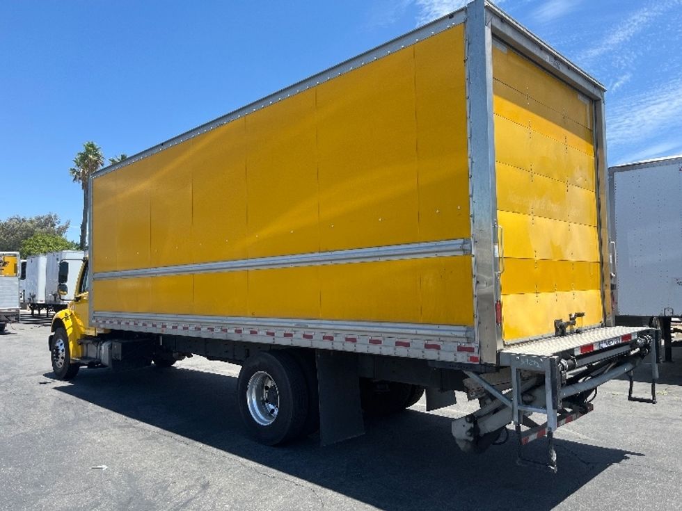 Medium Duty Box Truck-Light and Medium Duty Trucks-Freightliner-2019-M2-Fontana-CA-190,100\n\t\tmiles-$ 46,500 - Image 6