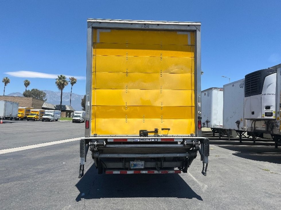 Medium Duty Box Truck-Light and Medium Duty Trucks-Freightliner-2019-M2-Fontana-CA-190,100\n\t\tmiles-$ 46,500 - Image 7