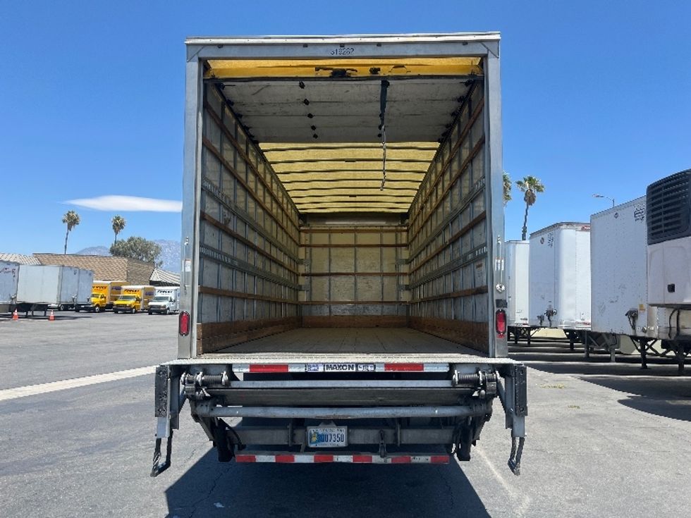 Medium Duty Box Truck-Light and Medium Duty Trucks-Freightliner-2019-M2-Fontana-CA-190,100\n\t\tmiles-$ 46,500 - Image 8