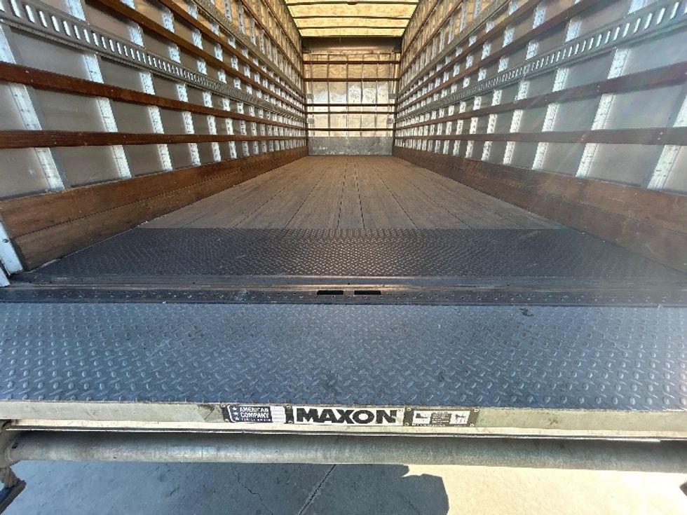 Medium Duty Box Truck-Light and Medium Duty Trucks-Freightliner-2019-M2-Fontana-CA-224,315\n\t\tmiles-$ 45,500 - Image 10