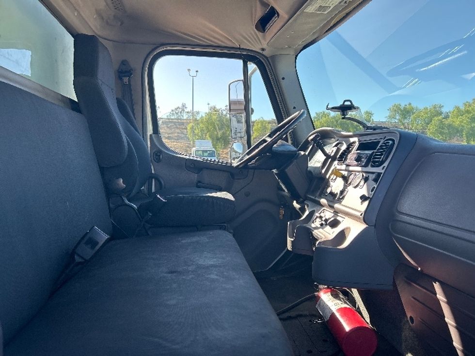 Medium Duty Box Truck-Light and Medium Duty Trucks-Freightliner-2019-M2-Fontana-CA-224,315\n\t\tmiles-$ 45,500 - Image 20