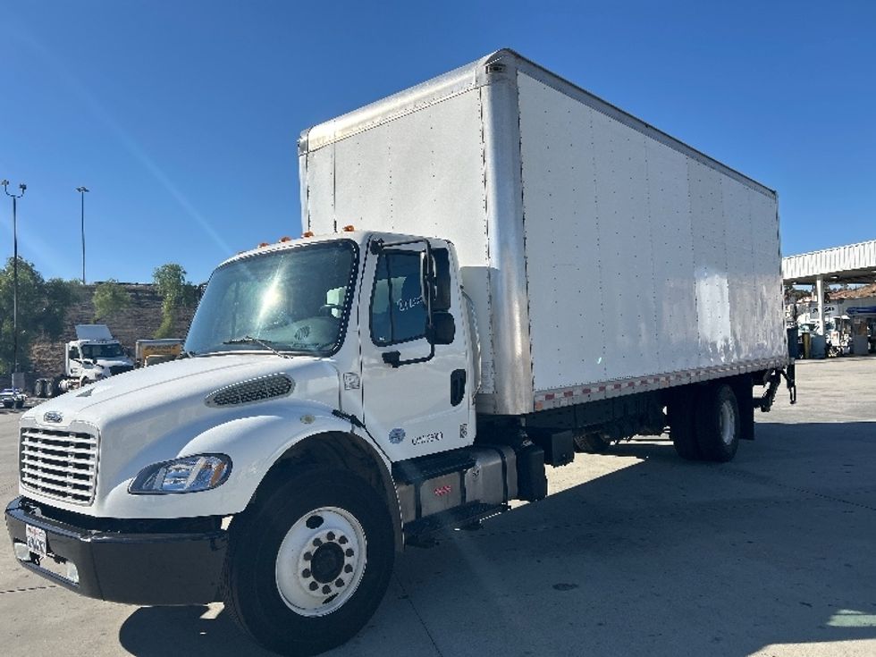 Medium Duty Box Truck-Light and Medium Duty Trucks-Freightliner-2019-M2-Fontana-CA-224,315\n\t\tmiles-$ 45,500 - Image 3