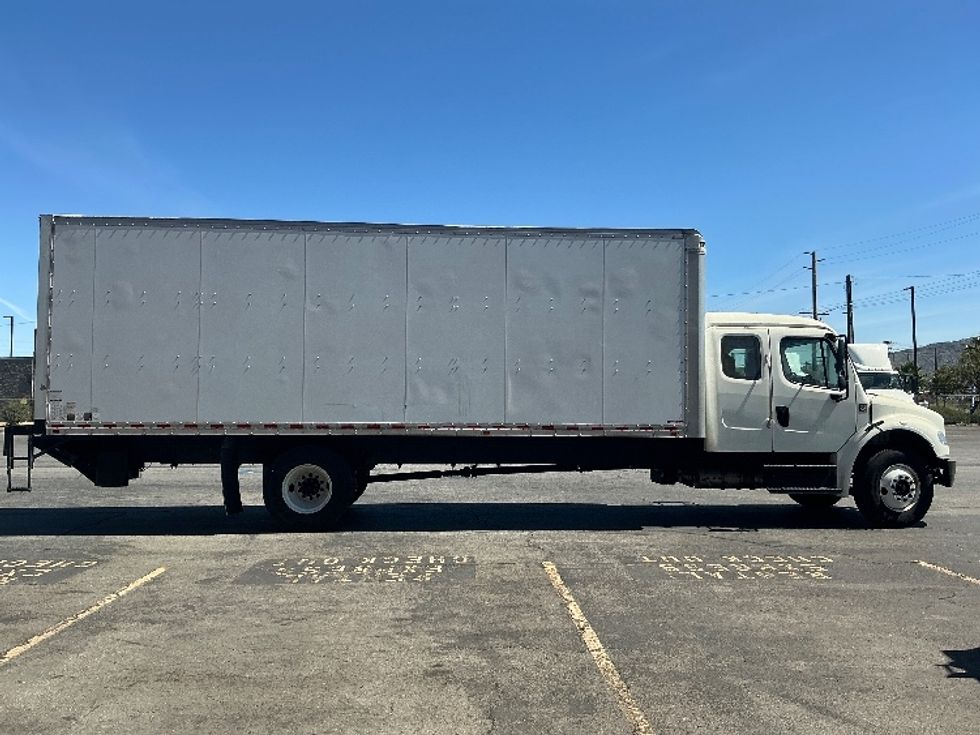 Medium Duty Box Truck-Light and Medium Duty Trucks-Freightliner-2019-M2-Fontana-CA-84,783\n\t\tmiles-$ 65,250 - Image 15