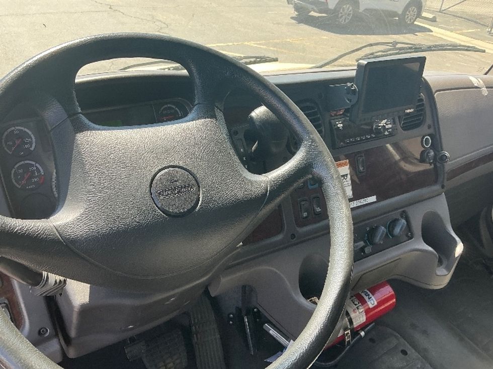 Medium Duty Box Truck-Light and Medium Duty Trucks-Freightliner-2019-M2-Fontana-CA-84,783\n\t\tmiles-$ 65,250 - Image 17