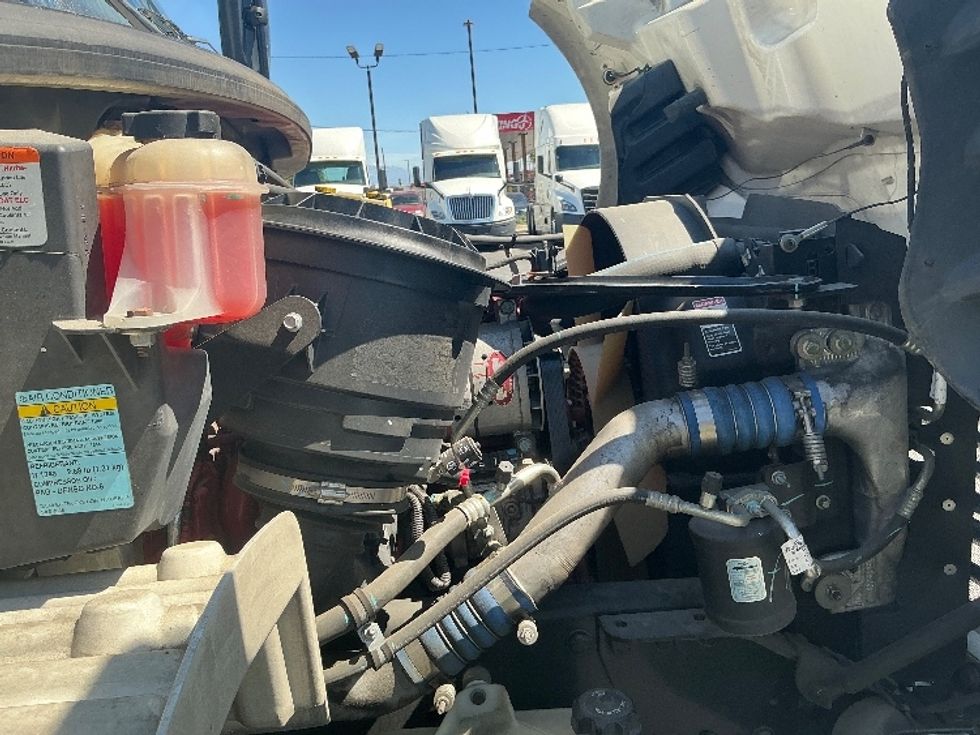 Medium Duty Box Truck-Light and Medium Duty Trucks-Freightliner-2019-M2-Fontana-CA-84,783\n\t\tmiles-$ 65,250 - Image 23