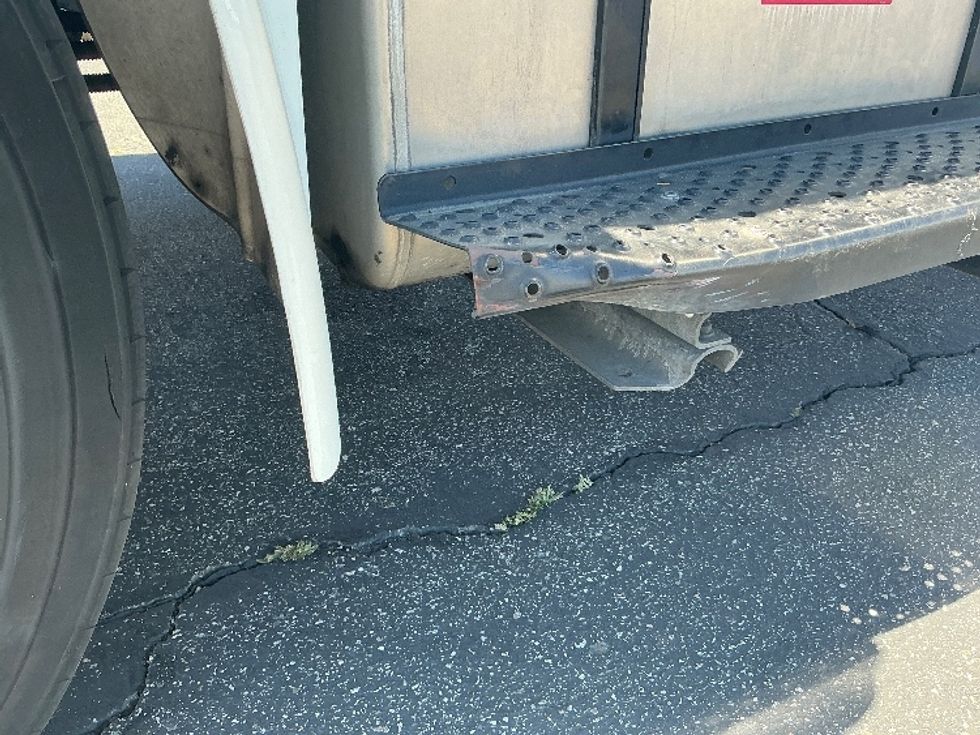 Medium Duty Box Truck-Light and Medium Duty Trucks-Freightliner-2019-M2-Fontana-CA-84,783\n\t\tmiles-$ 65,250 - Image 27