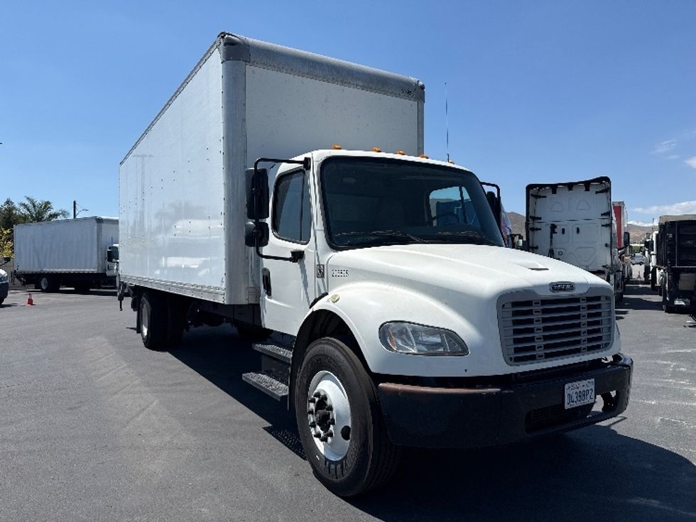 Medium Duty Box Truck-Light and Medium Duty Trucks-Freightliner-2019-M2-Fontana-CA-95,699\n\t\tmiles-$ 63,250 - Image 1