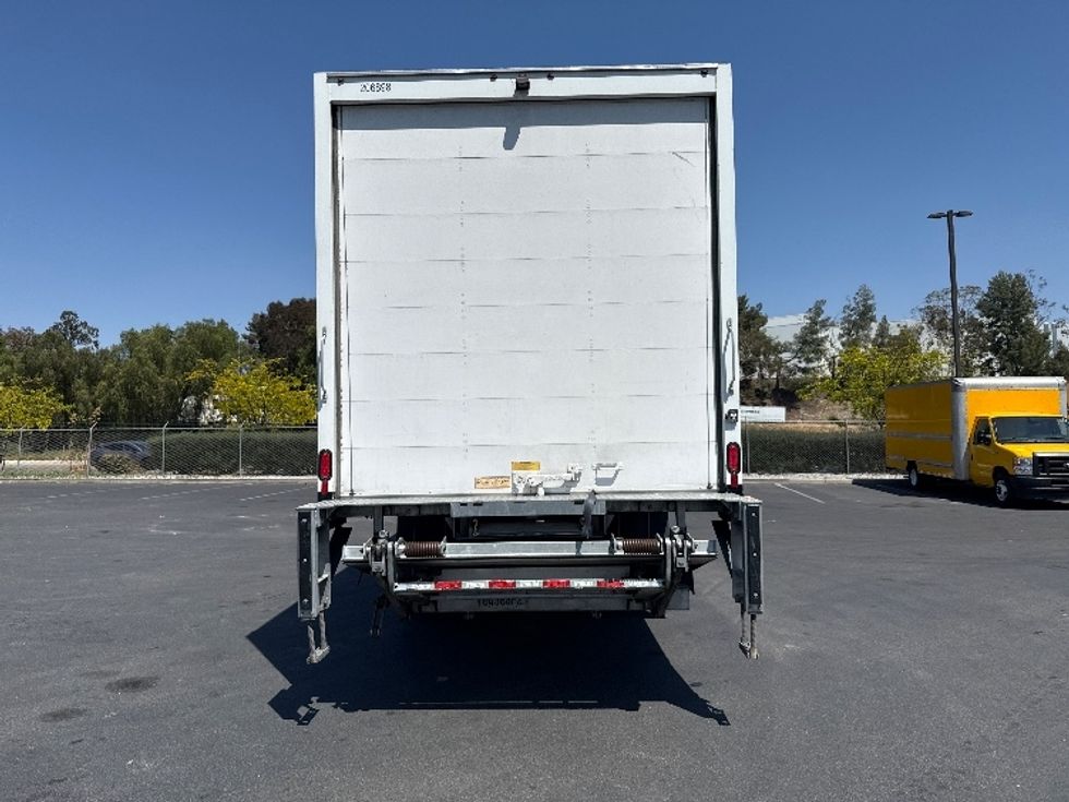 Medium Duty Box Truck-Light and Medium Duty Trucks-Freightliner-2019-M2-Fontana-CA-95,699\n\t\tmiles-$ 63,250 - Image 7
