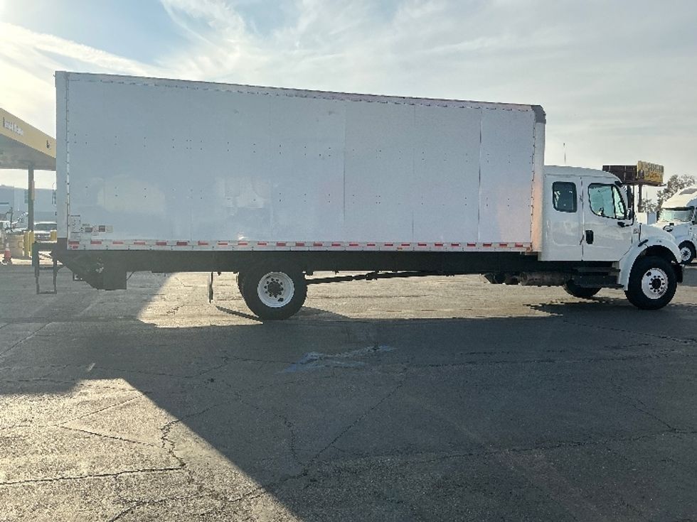 Medium Duty Box Truck-Light and Medium Duty Trucks-Freightliner-2019-M2-Fontana-CA-97,773\n\t\tmiles-$ 63,750 - Image 14