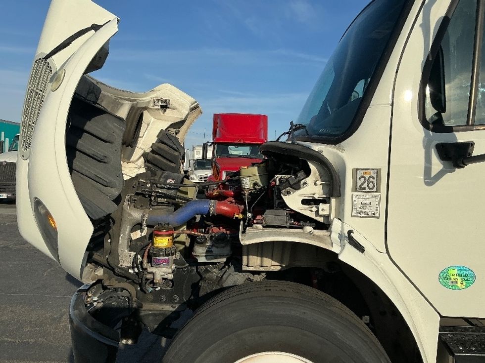Medium Duty Box Truck-Light and Medium Duty Trucks-Freightliner-2019-M2-Fontana-CA-97,773\n\t\tmiles-$ 63,750 - Image 22