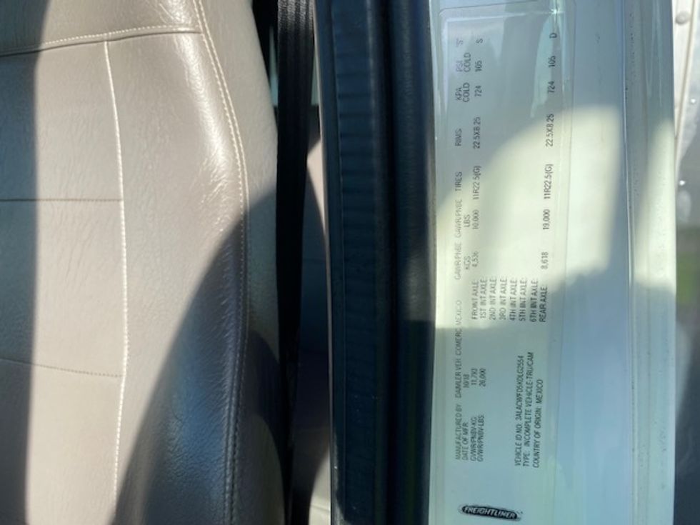 Medium Duty Box Truck-Light and Medium Duty Trucks-Freightliner-2019-M2-Fontana-CA-97,773\n\t\tmiles-$ 63,750 - Image 27