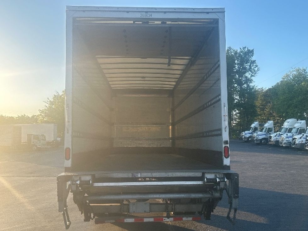 Medium Duty Box Truck-Light and Medium Duty Trucks-Freightliner-2019-M2-Forest Park-GA-141,005\n\t\tmiles-$ 52,250 - Image 8