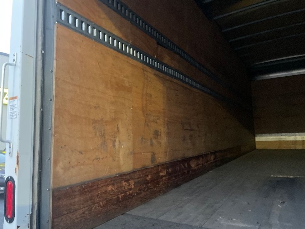 Medium Duty Box Truck-Light and Medium Duty Trucks-Freightliner-2019-M2-Forest Park-GA-201,638\n\t\tmiles-$ 41,250 - Image 11