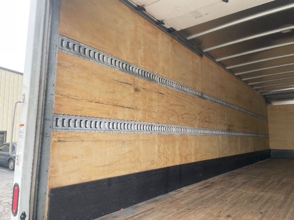 Medium Duty Box Truck-Light and Medium Duty Trucks-Freightliner-2019-M2-Forest Park-GA-289,868\n\t\tmiles-$ 32,500 - Image 11