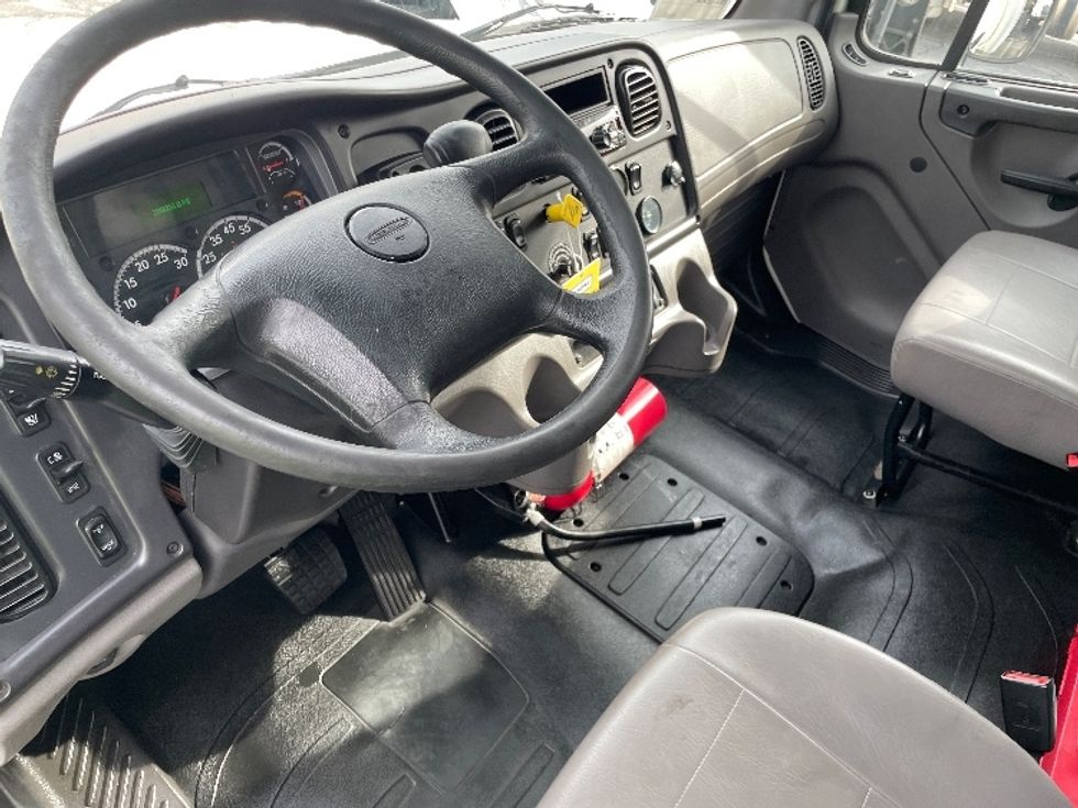 Medium Duty Box Truck-Light and Medium Duty Trucks-Freightliner-2019-M2-Forest Park-GA-289,868\n\t\tmiles-$ 32,500 - Image 17