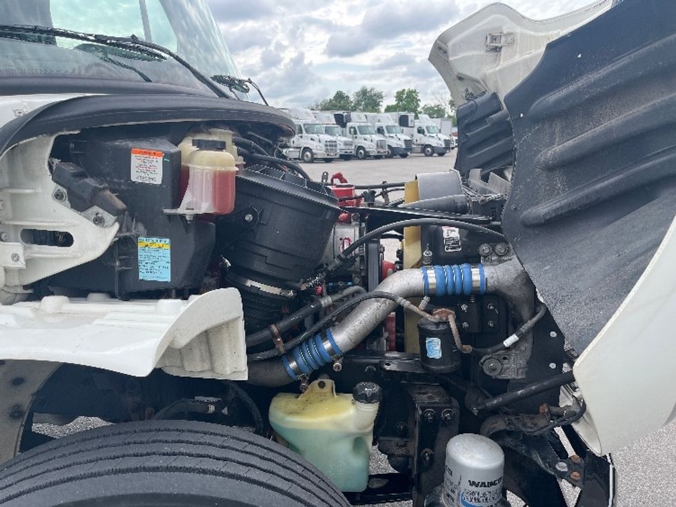 Medium Duty Box Truck-Light and Medium Duty Trucks-Freightliner-2019-M2-Fort Wayne-IN-143,667\n\t\tmiles-$ 58,250 - Image 23