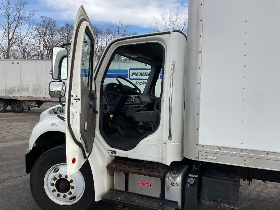 Medium Duty Box Truck-Light and Medium Duty Trucks-Freightliner-2019-M2-Fort Wayne-IN-152,327\n\t\tmiles-$ 54,500 - Image 16