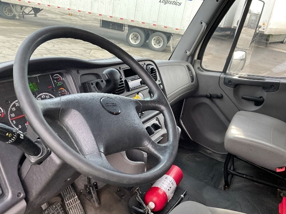 Medium Duty Box Truck-Light and Medium Duty Trucks-Freightliner-2019-M2-Fort Wayne-IN-152,327\n\t\tmiles-$ 54,500 - Image 17