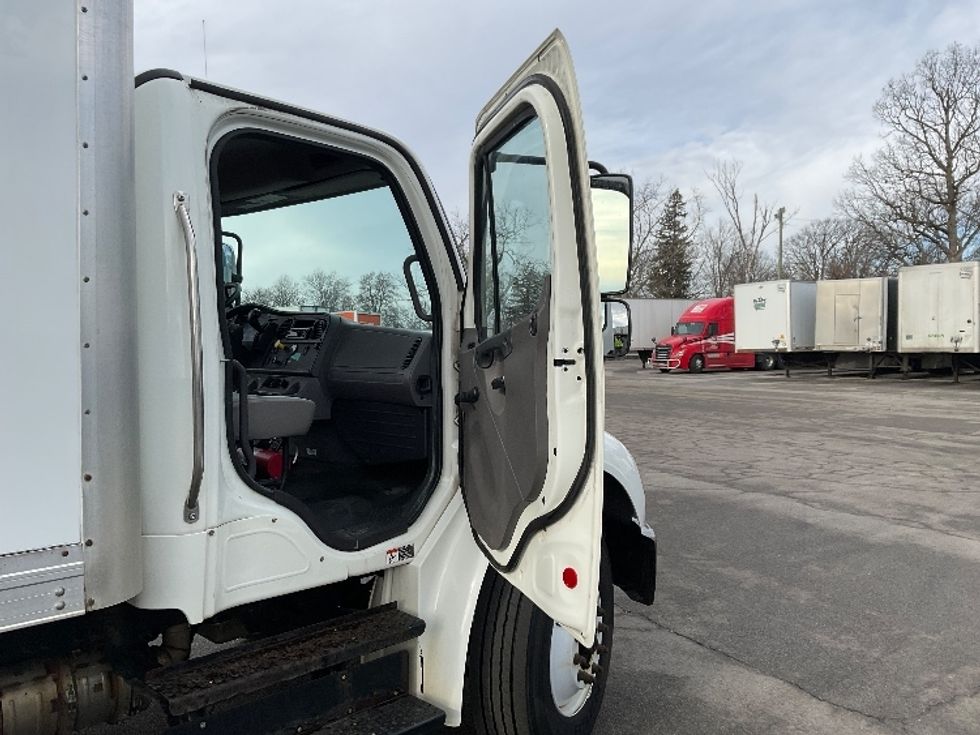Medium Duty Box Truck-Light and Medium Duty Trucks-Freightliner-2019-M2-Fort Wayne-IN-152,327\n\t\tmiles-$ 54,500 - Image 20
