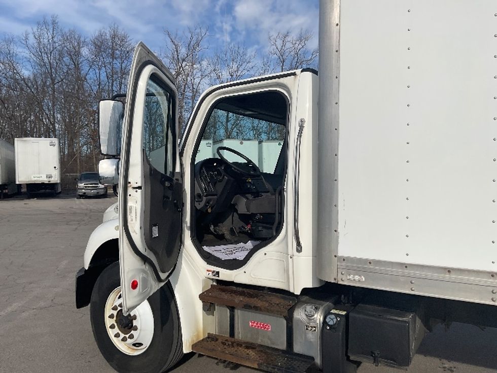 Medium Duty Box Truck-Light and Medium Duty Trucks-Freightliner-2019-M2-Fort Wayne-IN-160,227\n\t\tmiles-$ 53,750 - Image 16