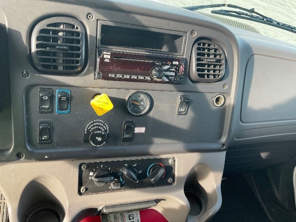 Medium Duty Box Truck-Light and Medium Duty Trucks-Freightliner-2019-M2-Fort Wayne-IN-160,227\n\t\tmiles-$ 53,750 - Image 26