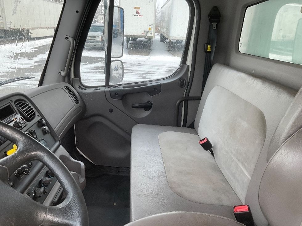 Medium Duty Box Truck-Light and Medium Duty Trucks-Freightliner-2019-M2-Fort Wayne-IN-355,800\n\t\tmiles-$ 20,000 - Image 18