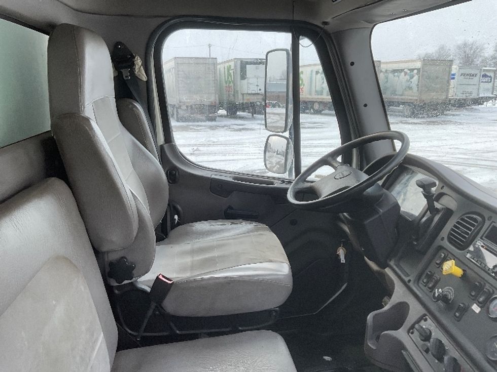 Medium Duty Box Truck-Light and Medium Duty Trucks-Freightliner-2019-M2-Fort Wayne-IN-355,800\n\t\tmiles-$ 20,000 - Image 21