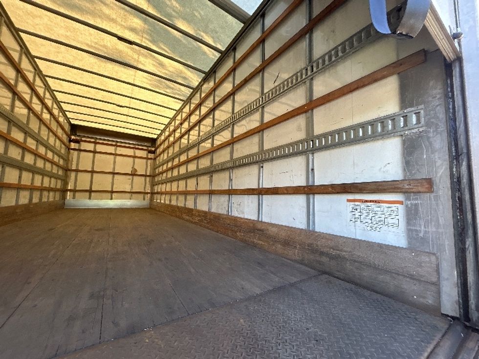 Medium Duty Box Truck-Light and Medium Duty Trucks-Freightliner-2019-M2-Franklin-MA-292,984\n\t\tmiles-$ 41,250 - Image 12