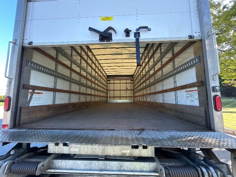 Medium Duty Box Truck-Light and Medium Duty Trucks-Freightliner-2019-M2-Franklin-MA-292,984\n\t\tmiles-$ 41,250 - Image 8