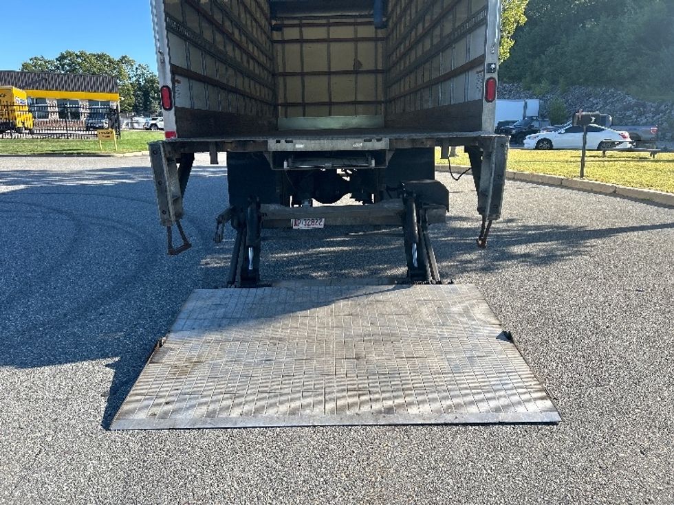 Medium Duty Box Truck-Light and Medium Duty Trucks-Freightliner-2019-M2-Franklin-MA-292,984\n\t\tmiles-$ 41,250 - Image 9