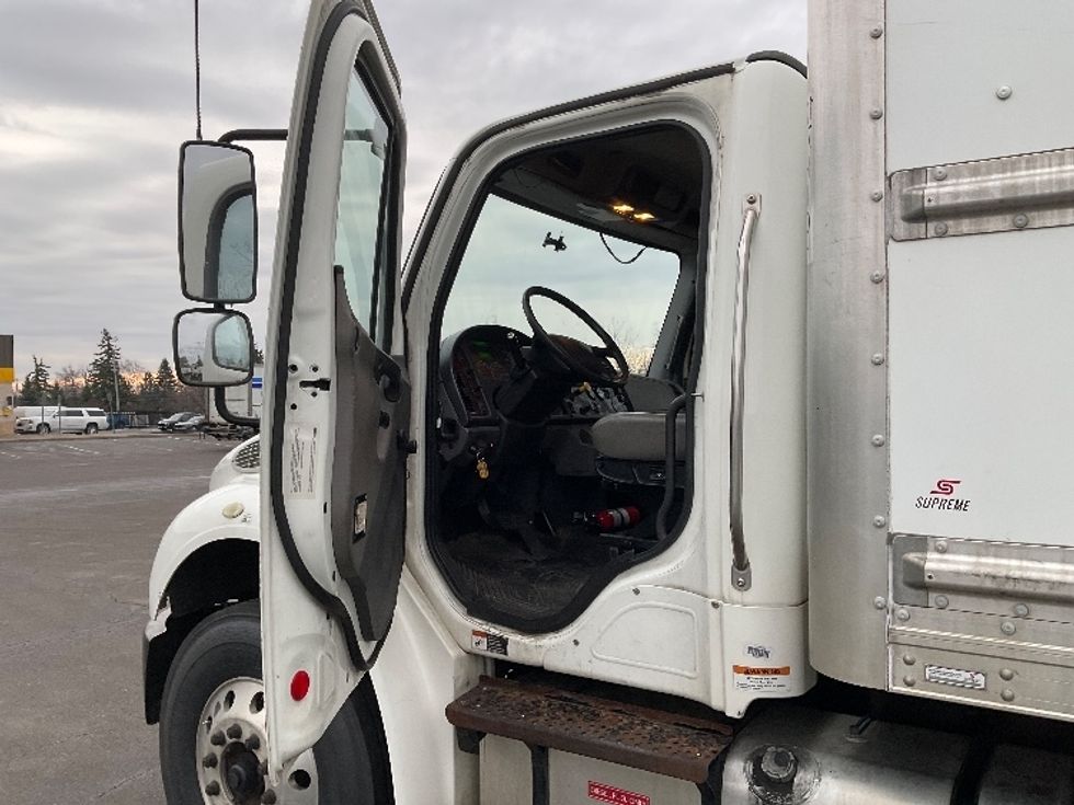 Medium Duty Box Truck-Light and Medium Duty Trucks-Freightliner-2019-M2-Fredonia-NY-269,915\n\t\tmiles-$ 36,000 - Image 16