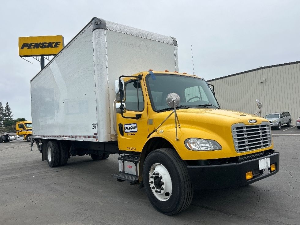 Medium Duty Box Truck-Light and Medium Duty Trucks-Freightliner-2019-M2-Fresno-CA-160,759\n\t\tmiles-$ 47,250 - Image 1