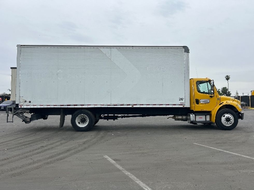 Medium Duty Box Truck-Light and Medium Duty Trucks-Freightliner-2019-M2-Fresno-CA-160,759\n\t\tmiles-$ 47,250 - Image 15
