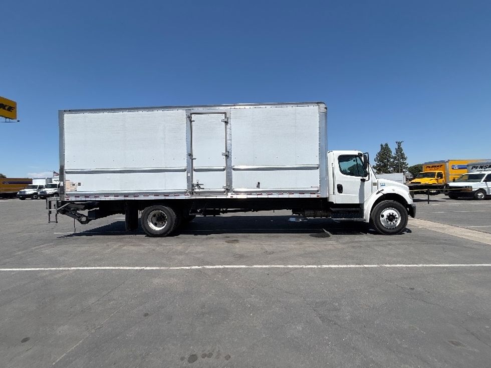 Medium Duty Box Truck-Light and Medium Duty Trucks-Freightliner-2019-M2-Fresno-CA-208,961\n\t\tmiles-$ 50,000 - Image 15