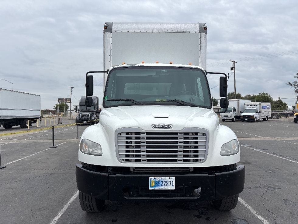 Medium Duty Box Truck-Light and Medium Duty Trucks-Freightliner-2019-M2-Fresno-CA-274,910\n\t\tmiles-$ 38,750 - Image 2