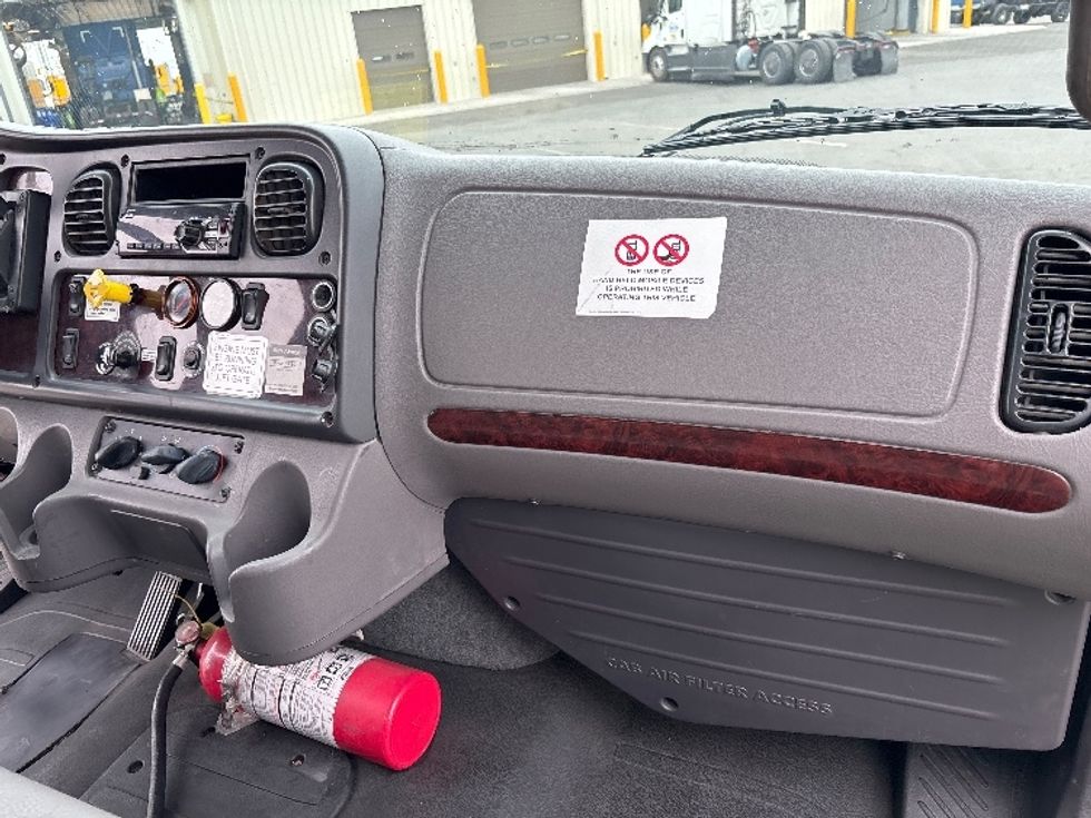 Medium Duty Box Truck-Light and Medium Duty Trucks-Freightliner-2019-M2-Fresno-CA-274,910\n\t\tmiles-$ 38,750 - Image 21