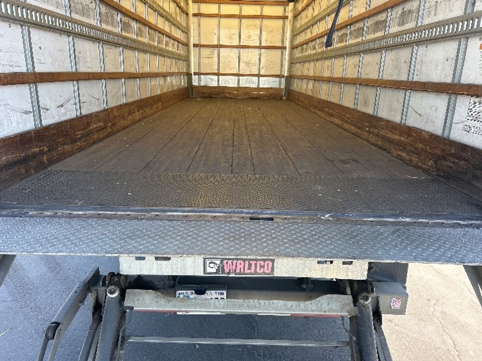 Medium Duty Box Truck-Light and Medium Duty Trucks-Freightliner-2019-M2-Fresno-CA-275,793\n\t\tmiles-$ 34,000 - Image 10