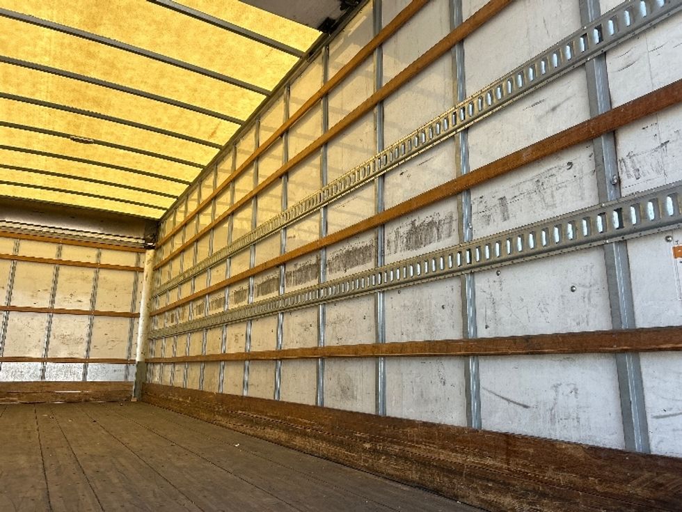 Medium Duty Box Truck-Light and Medium Duty Trucks-Freightliner-2019-M2-Fresno-CA-275,793\n\t\tmiles-$ 34,000 - Image 12